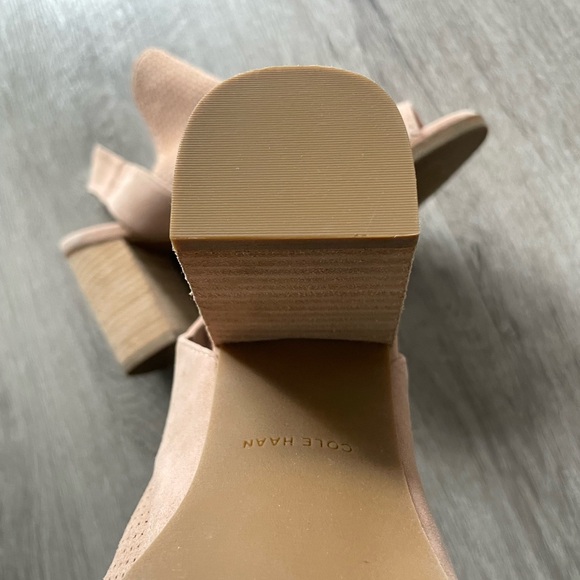 Cole Haan Women’s Grand Os Callista Open Peep Toe Ankle Bootie / Beige Blush 8.5 - Picture 10 of 10